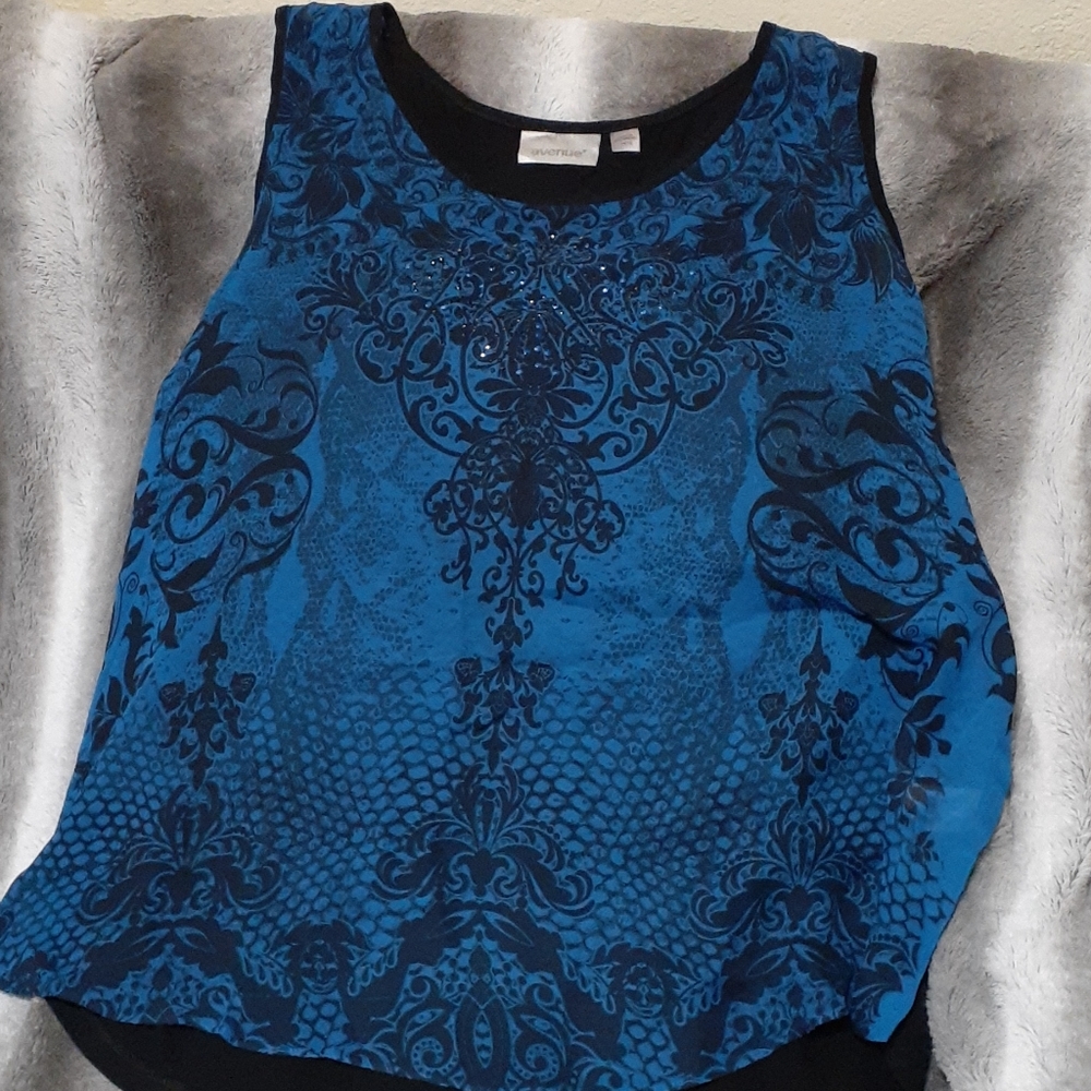 Avenue brand womens sleeveless top